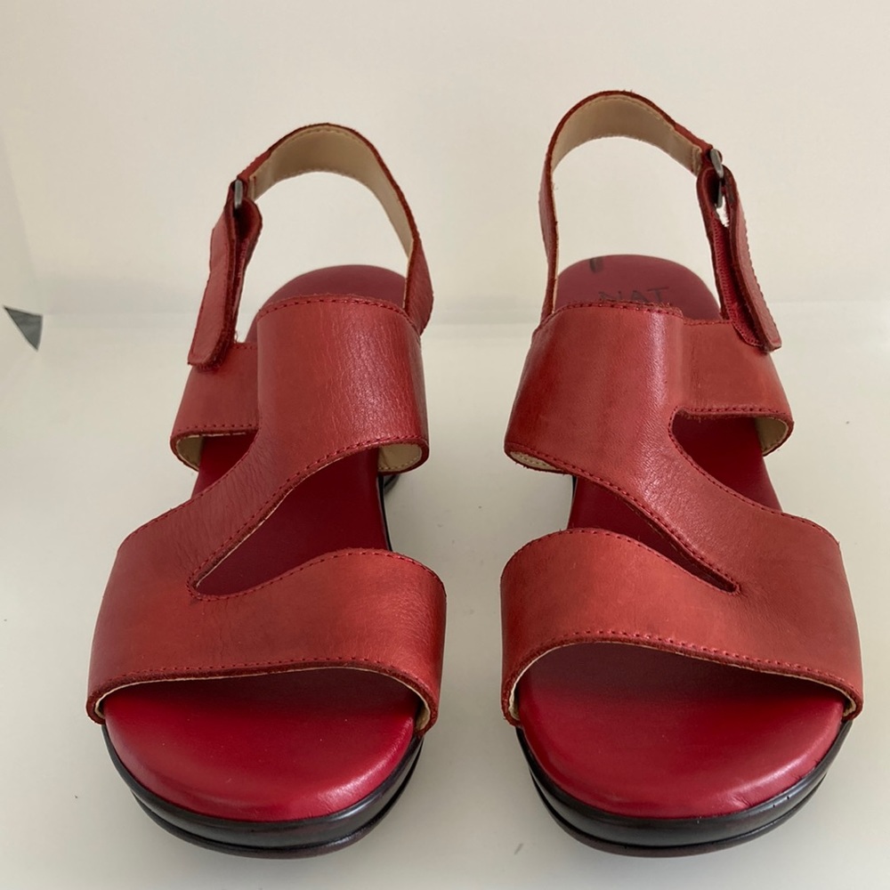 Naturalizer Valerie Leather Wedge Sandal- Red Size 6W